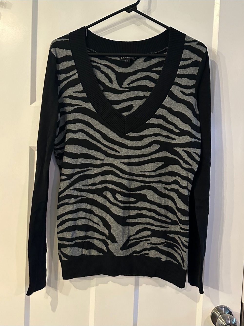 Express V-Neck Animal Print Sweater Black and Gray Size Large L zebra